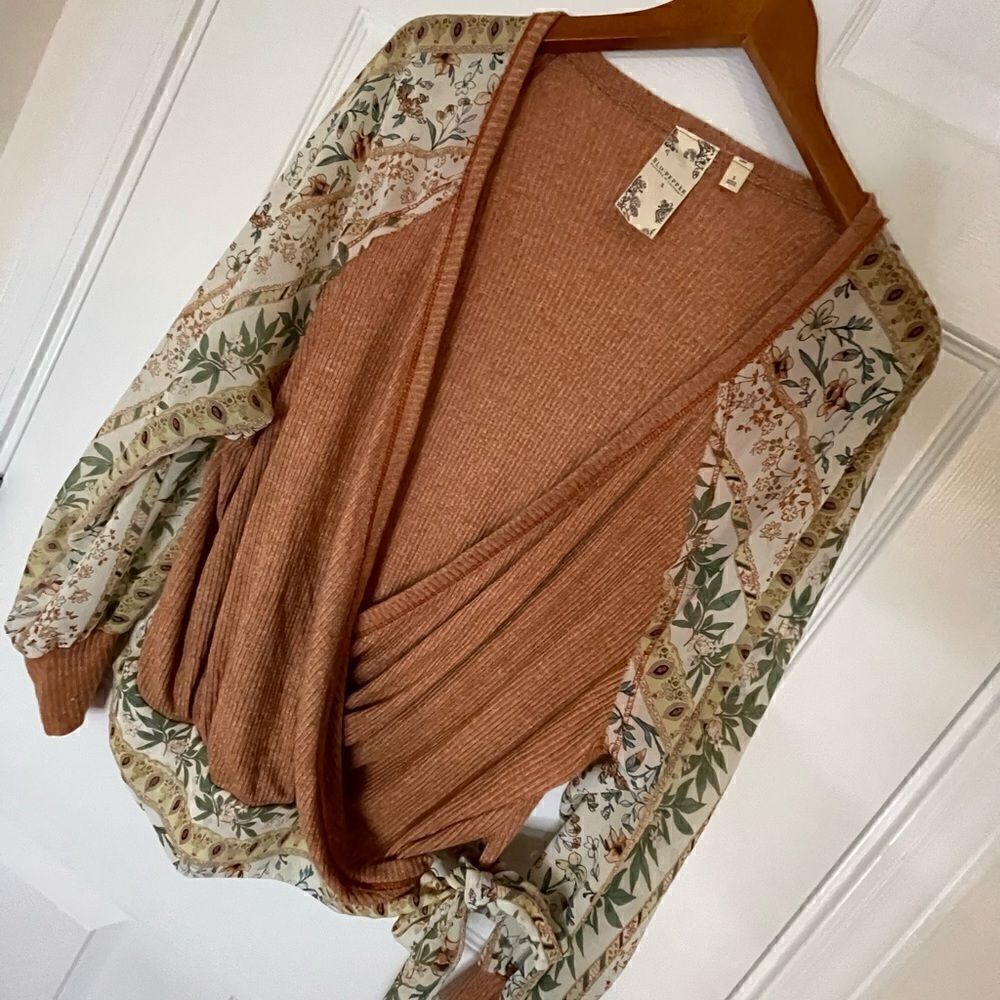 Blu Pepper long sleeve blouse floral orange small